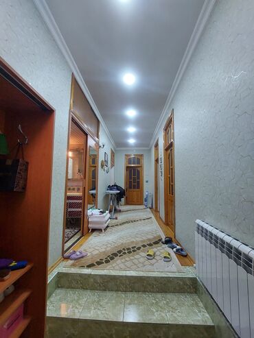 Həyət evləri və villaların satışı: Satılır: həyət evi (daş hasarlı, şəxsi torpaq sahəsində) - Geniş — 10