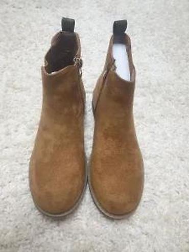 ugg bor: ZENSKE KRATKE CIZMICE 5 | Karakteristike ženske obuće Boja Braon — 1