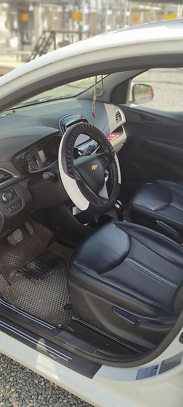Chevrolet: Chevrolet Spark: 2020 г., 1 л, Вариатор, Бензин, Хэтчбэк — 6