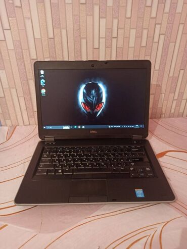 Dell: İşlənmiş Dell Latitude, 14 ", Intel Core i7, 256 GB, Ünvandan götürmə