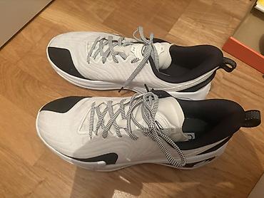 under armour: Məhsul: Under Armour Curry seriyası basketbol ayaqqabısı — 1