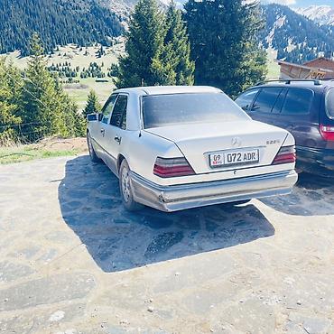 реснички 124: Mercedes-Benz W124: 1993 г., 2.2 л, Механика, Бензин, Седан — 4