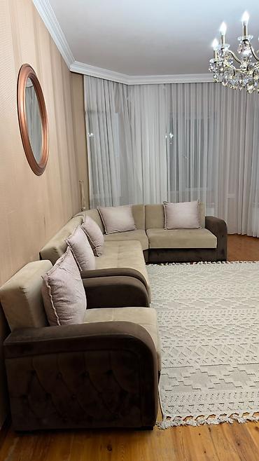 divan saloglu: Kunc divan + kreslo 250 azn. Ela keyfiyyetde. Her iki terefi açılır — 1