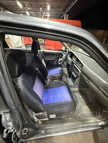 byd e2 запчасть: Mazda 626: 1988 г., 2 л, Механика, Бензин, Седан — 9