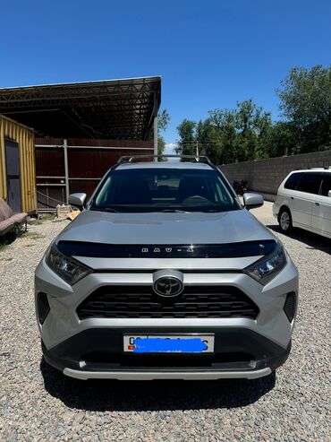 срочно продать машину: Toyota RAV4: 2019 г., 2.5 л, Автоматические, Бензин