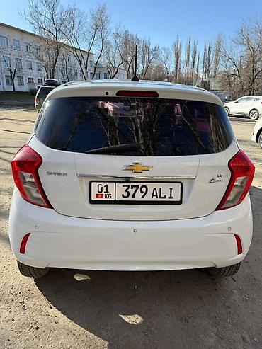 Chevrolet: Chevrolet Spark: 2016 г., 1 л, Вариатор, Бензин, Хэтчбэк — 9