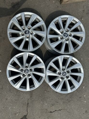 r15 disklər: Zavod camry r17 diskler, cemi 50000 surulub(cati filan yoxdur), qiymet