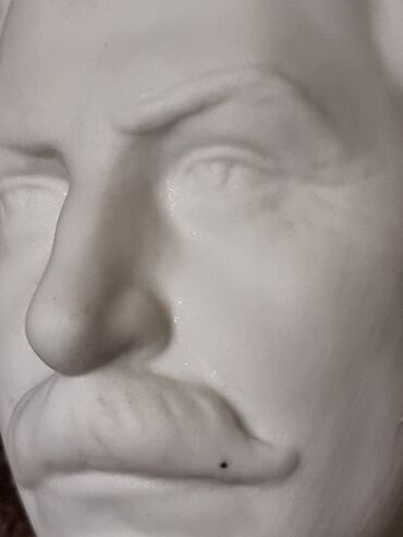 Статуэтки: Сталин. Бюст фарфоровый. Антиквариат очень редкий высота - 21, 5см — 11