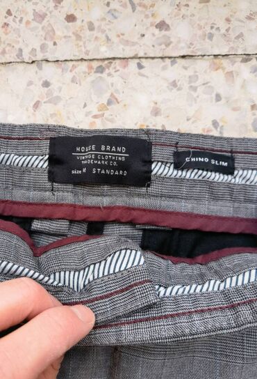 Pantalone: CHINO SLIM karirane muške pantalone 

House brand — 8