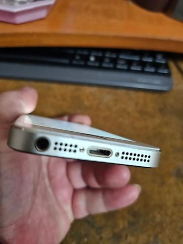 Apple iPhone: Apple iPhone 5s, zlatni Iphon 5s sim free icloud free 92 Bh jako dobro — 5