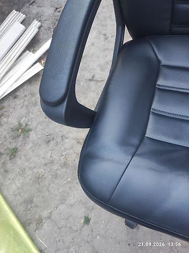 herman miller бу: Продаю компьтерное кресло с механизмом качания. Кресло в хорошем — 4