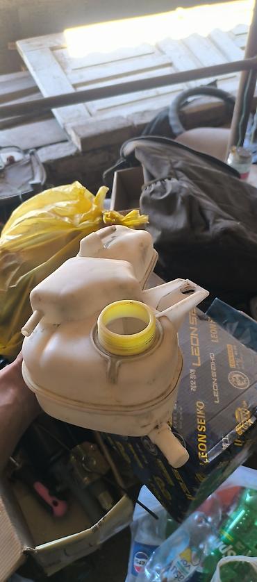 Бачок Универсальный Новый at lalafo.kg Бачок Универсальный Новый