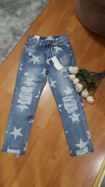 boyfriend ripped jeans: Xs vel nove farke sa etiketom