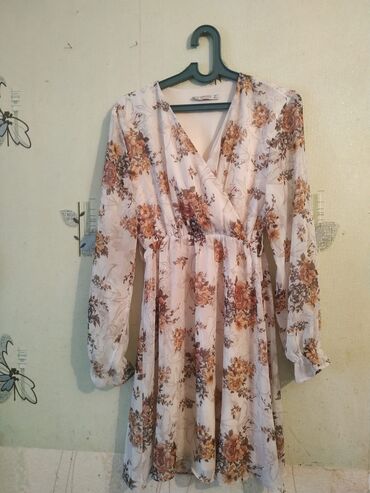 Salam İki dəfə geyinilib 32 XL Razmer 15manata satıram Ünvan Sumqayıt