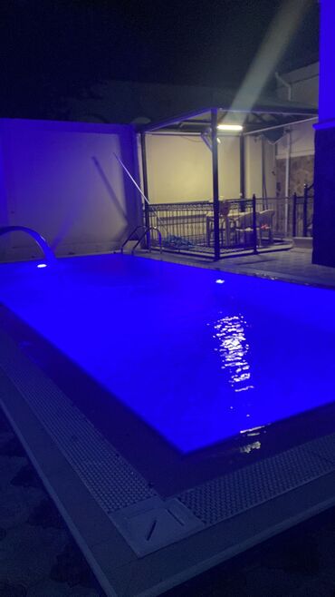 Bağ evlərinin kirayəsi: Şüvəlan qəs., 125 kv. m, 3 otaqlı, Hovuzlu, Telefon, Kanalizasiya, Kombi — 3