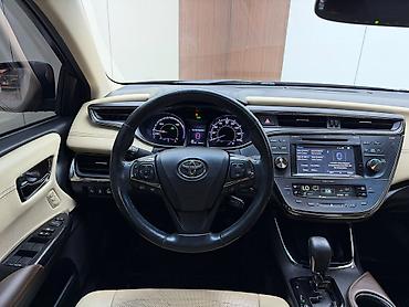 voxy noah: Toyota Avalon: 2017 г., 2.5 л, Вариатор, Гибрид, Седан — 8