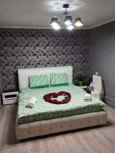 суточные квартиры алматы: 1 комната, Душевая кабина, Постельное белье, Кондиционер