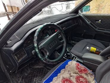 Audi: Audi 80: 1992 г., 2 л, Механика, Газ, Седан