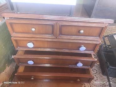 Taxta komod – 6 çekməcəli - Material: massiv ağac/taxta korpus, laklı