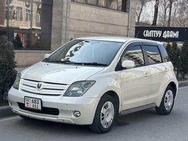 Toyota: Toyota ist: 2004 г., 1.3 л, Автомат, Бензин