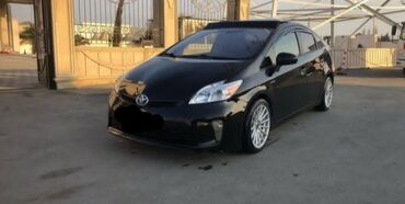 авто в азербайджане: Toyota Prius: 1.5 л | 2012 г. Хэтчбэк