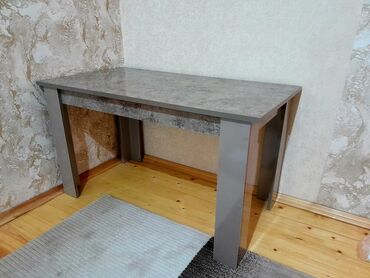 офисный стол: Гостиный стол, Новый, Нераскладной, Ламинат, Прямоугольный стол