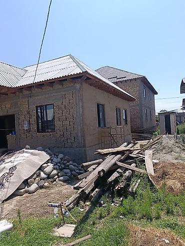 Продажа полдома: Одноэтажный дом в стадии строительства. - Материал стен: саман — 9