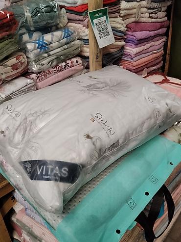elegant: Подушка VITAS SWAN - Размер: крупная прямоугольная подушка (стандарт — 1