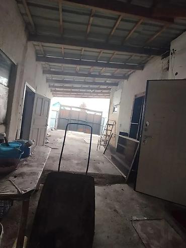 Продажа домов: Дом, 200 м², 6 комнат, Старый ремонт — 9