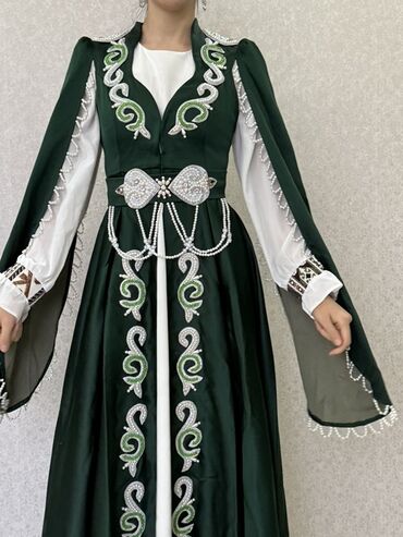 Вечерние платья: Сдается в аренду Элегантное национальное платье в темно‑зеленом — 13