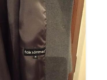 Paltolar: Пальто серое"faik sonmez".В идеальном состоянии. Почти новое. Размер — 2