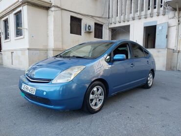 kireditlə maşınlar: Toyota Prius: 1.5 l | 2007 il Hetçbek