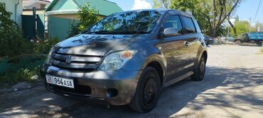 машина 300 тысяч: Toyota ist: 2004 г., 1.3 л, Автомат, Бензин, Хэтчбэк