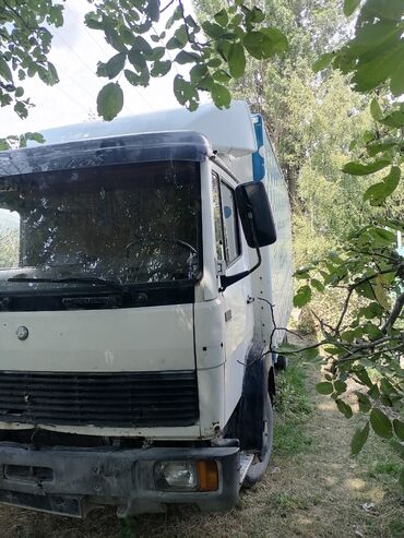 машины в расрочку: Грузовик, Mercedes-Benz, 7 т, Б/у