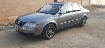 Volkswagen: Volkswagen Passat: 1.8 l | 2004 il Sedan — 3