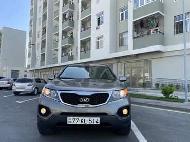 kia rio kredit: Maşın ideal vəziyyətdədir. Udarı nədə rənglənən yeri yoxdu ( Bez