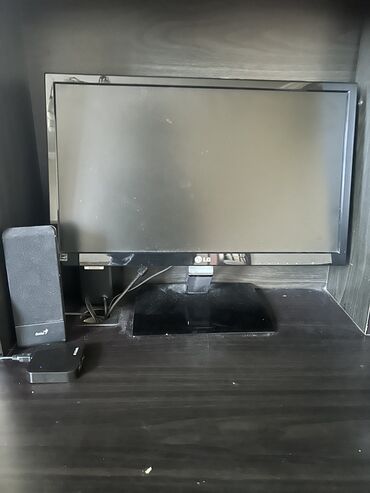 kompüterlər diz üstü: Kamputer tek ozu 120 wkafla bir yerde 250
6 Gb ram
Inter core i5