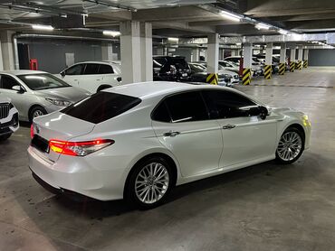 Toyota: Toyota Camry: 2019 г., 2.5 л, Автомат, Гибрид, Седан — 6