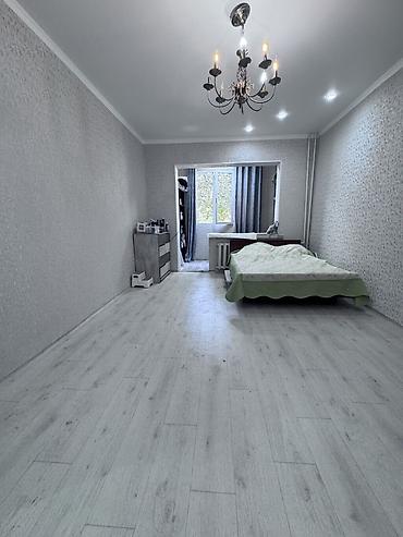 кулатова советская: 1 комната, 34 м², Таатан ТЦ 105 серия, 2 этаж, Евроремонт — 1