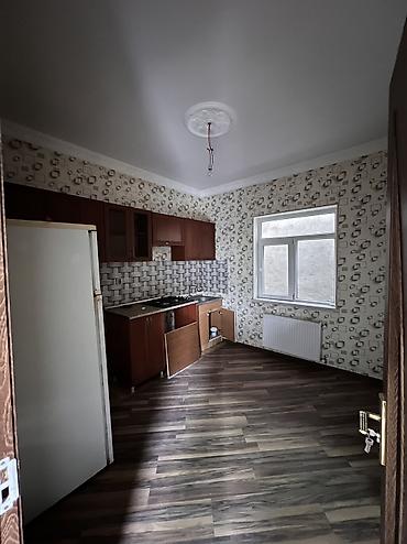 gence prospektinde satilan evler: 2 otaqlı, 80 kv. m — 6
