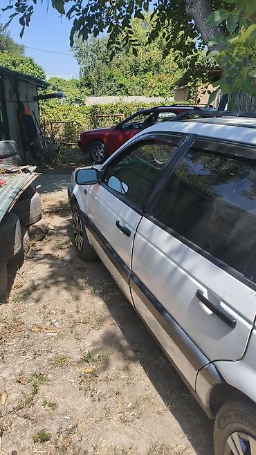 Транспорт: Volkswagen Passat Variant: 1993 г., 1.8 л, Механика, Бензин, Универсал — 2