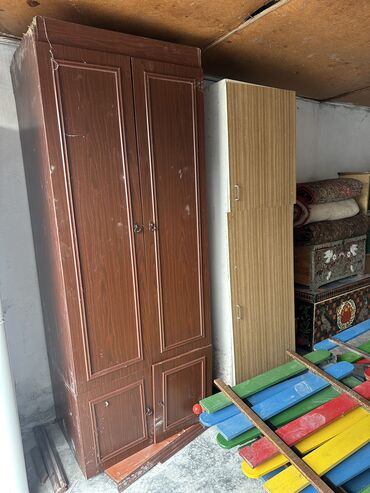 продам леса строительные: Находится Кеминский район город Орловка
2 шт шифоньер