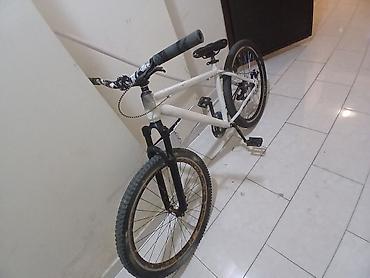 bmx gtr 334: Şəhər və off-road gəzintiləri üçün praktik velosiped - Rəng: ağ — 5
