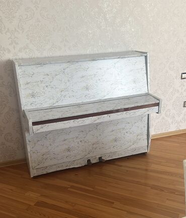 Pianolar: Piano, Kuban, Akustik, İşlənmiş, Ünvandan götürmə
