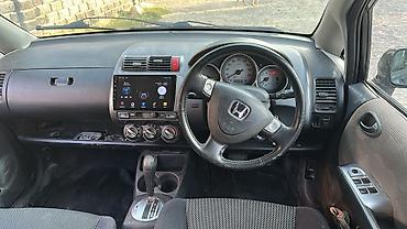 хонда истеп 1: Honda Fit: 2002 г., 1.5 л, Вариатор, Бензин, Хетчбек — 4