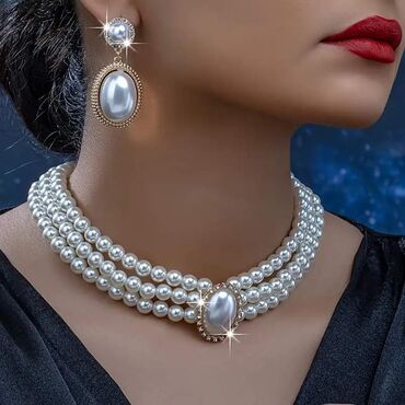 Jewellery sets: Set: Necklace, Earrings, Material: Pearl