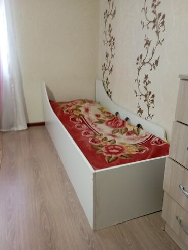 2 �������������� �������������� ������������ в Кыргызстан | Кровати: Кровать ширина 80 см длина 2 м состояние отличное
цена окончательная