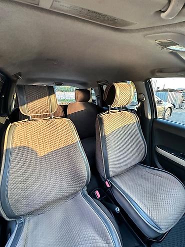 фара е38: Toyota Ist: 2002 г., 1.3 л, Автомат, Бензин, Хэтчбэк — 3