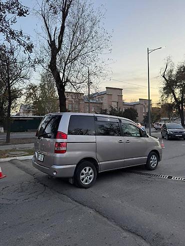 тягач продажа авто: Toyota Noah: 2006 г., 2 л, Автомат, Бензин, Минивэн — 6