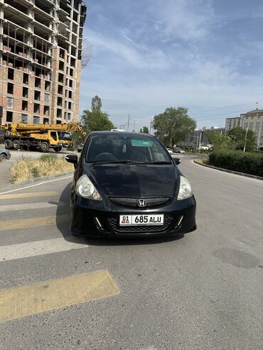 Honda: Honda Fit: 2006 г., 1.3 л, Вариатор, Бензин